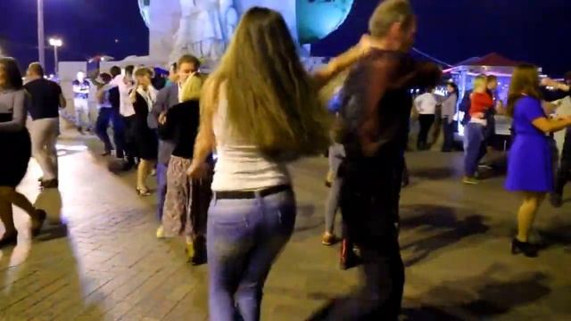 Мой любимый темп в сальсе.My favorite tempo salsa смотреть онлайн