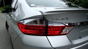 Обзор HONDA GRACE Hybrid