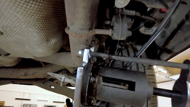 Speedzone műhely: Ajjaj, kopog a Mondeo... смотреть онлайн