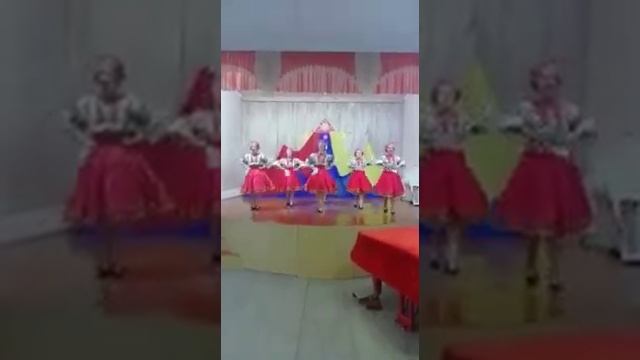 Хореографический ансамбль Радость танец "Русская плясовая" смотреть онлайн