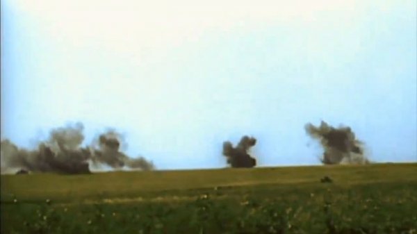 ПОД КУРСКОМ,ЭТО ПЕСНЯ ВЗОРВАЛА ИНТЕРНЕТ,