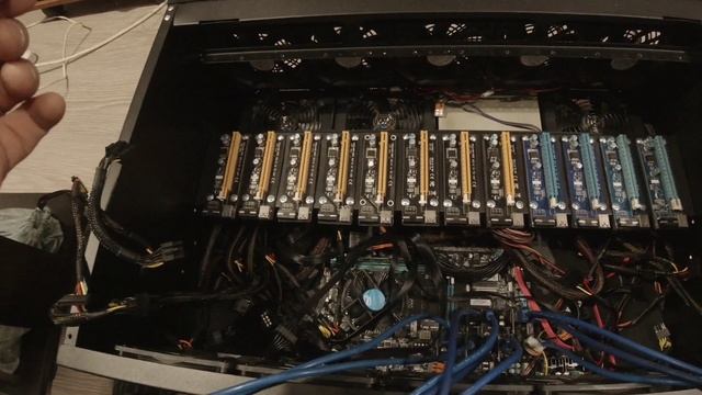 Как работают 3060ti lhr в риге на 12 карт? (риг за лям) смотреть онлайн