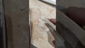 Как заделать стык  на молдингах и галтелях из полиуретана