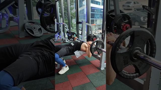 Жим штанги лёжа. Техника. смотреть онлайн