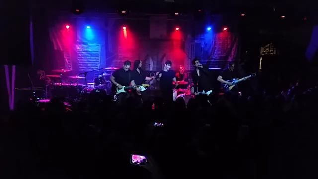 Panic "There Is A Light That Never Goes Out" (ft. David Boyd of New Politics) смотреть онлайн