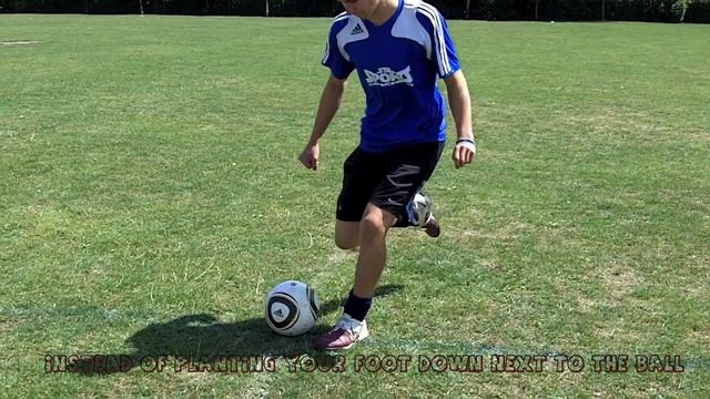 Learn Thierry Henry Switch hit pass - Henry fake kick смотреть онлайн