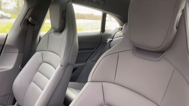 Porsche Taycan 4s Sport Turismo | Ice Grey Metallic | 72 Plate смотреть онлайн