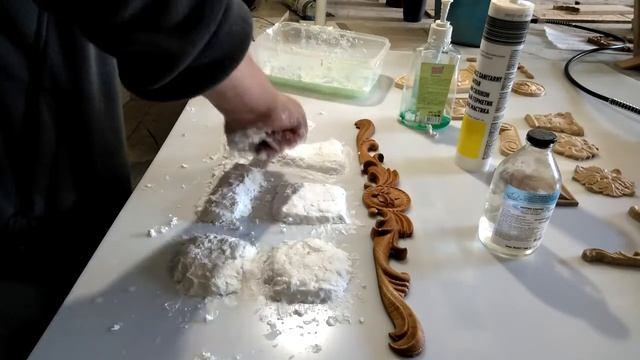 Как изготовить форму для литья из обычного силиконового герметика смотреть онлайн