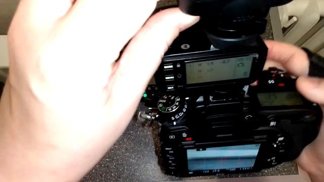Связка из трансмиттеров Godox X2T и Yongnuo YN560-TX PRO на камере смотреть онлайн