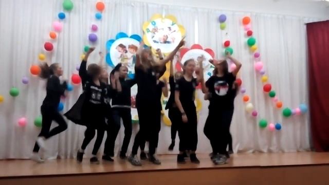 танец фантастические твари смотреть онлайн