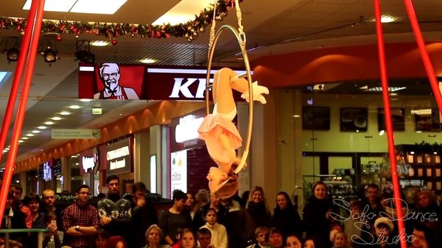 Танцевальный концерт в Центре Галереи Чижова 27 12 15, Кольцо Казакова Милана смотреть онлайн