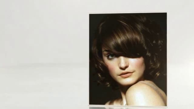 Прически и стрижки на волнистые средние волосы смотреть онлайн