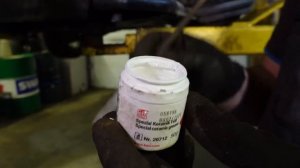 обслуживание передних тормозов VW Tiguan