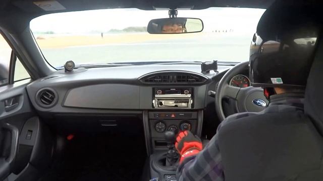20160130 舞洲 D練72 BRZ Z2★86-215/45/R17 смотреть онлайн