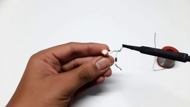 HOW TO MAKE 220 VOLT AC TO 12 VOLT DC VOLTAGE DROPPER CIRCUIT AT HOME смотреть онлайн