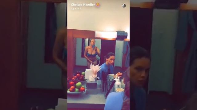 Chelsea Handler crazy - snapchat - july 17 2016 смотреть онлайн