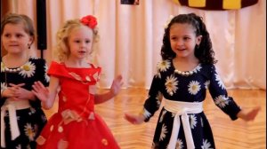 Песня «Вишенки-сережки». ДОУ №8 «Малыш» г.Шахтерск Украина