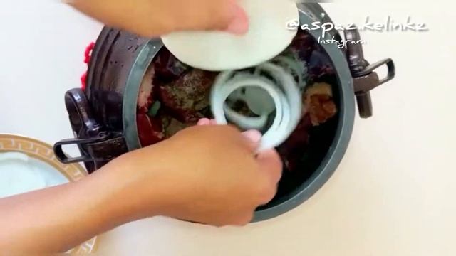 СҮЙЕГІМЕН БІРГЕ ЖЕЙСІЗ.АУҒАН ҚАЗАНЫҢДА ТАМАҚ ЖАСАП КӨРІҢІЗ.ҒАШЫҚ БОЛАСЫЗ?