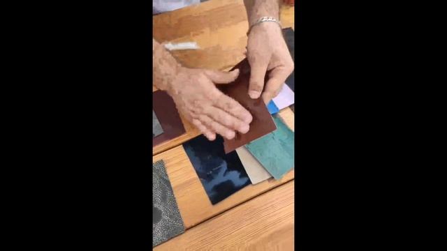 Натуральная кожа. Горит ли кожа? Как впитывает воду ? смотреть онлайн