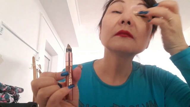 МЯТНЫЙ МАКИЯЖ ДНЯ КО ДНЮ СВЯТОГО ВАЛЕНТИНА. НЕ ХОЧУ ОБЩАТЬСЯ С ПОДРУГАМИ. 11 ФЕВРАЛЯ 2023 ГОДА. смотреть онлайн