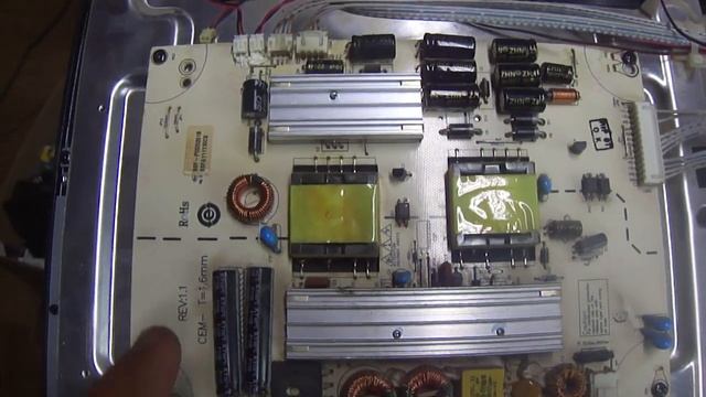 Ремонт телевизора .SUPRA STV-LC3225AWL. при включений подсветка загорается и сразу гаснет. смотреть онлайн