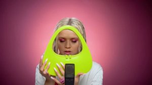 Юлия Гаврилина | Звуки любимых вещей | Fashion ASMR