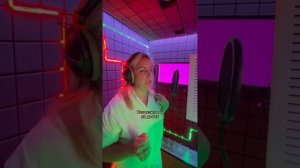 ПЕСНЯ ДЛЯ ДОЧЕРИ И ЗЯТЯ НА СВАДЬБЕ ОТ МАМЫ ❤️ сюрприз на свадьбе подарила песню невесте и жениху