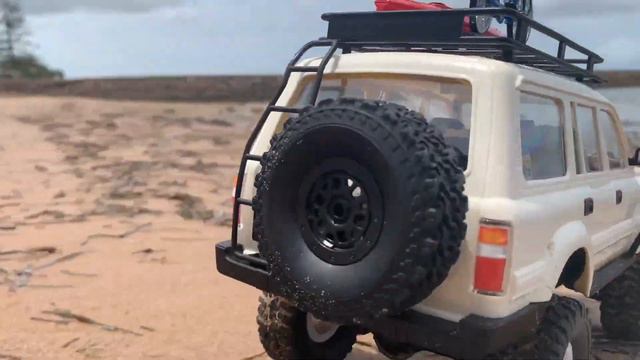 WPL C54 Toyota LC80 1:16 scale rc rock crawler Beach Trail