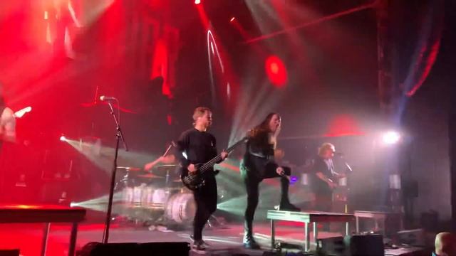 Wage War- Circle The Drain (Live) смотреть онлайн