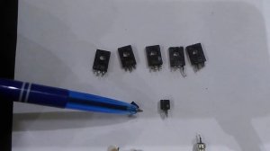 Приемные радиодетали в источнике питания Б5-70. Доразбор.