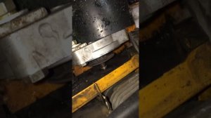 Детский снегокат, забило снегом и льдом ведомую звезду, перекос редуктора от натяжки цепи!