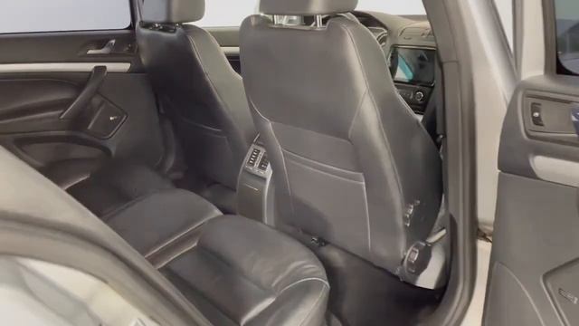 Skoda Octavia RS смотреть онлайн