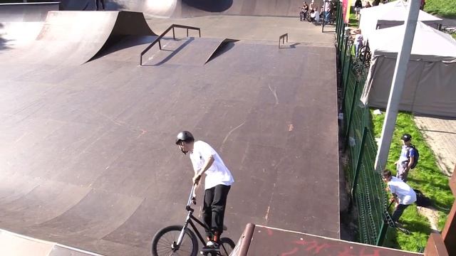 (Неудачный)Сhompik bmx amateur контест в @delay skatepark смотреть онлайн