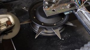 Аккумуляторная косилка из гироскутера и детской коляски.