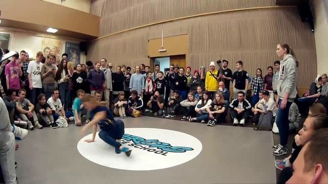 Горький баттл 8 / Отбор / Onion, Ксюша смотреть онлайн