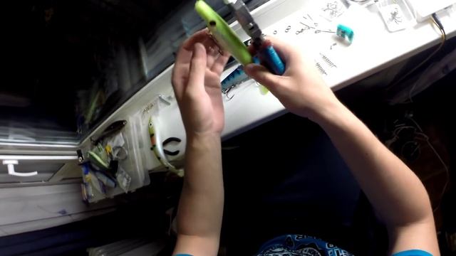 Как сделать оснастку для крупной резины. How make shallow stinger for Pig Shad McRubber. GoPro смотреть онлайн