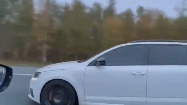 Octavia A7 Rs St3 Is38 Vs Octavia A7 4x4 Is38 Hybrid