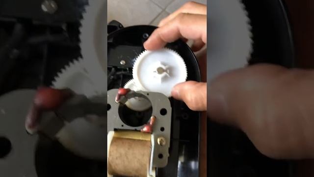Black & Decker Grand Openings electric can opener смотреть онлайн