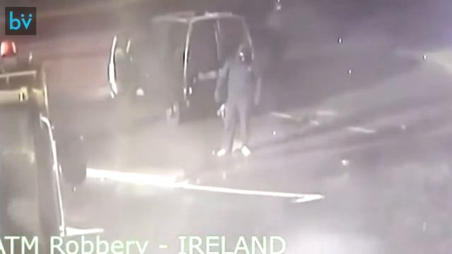 Как снять деньги без карты смотреть онлайн