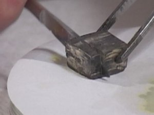 Химия. Опыты. Неорганика. Взаимодействие щелочных металлов с водой