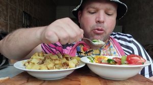 МУКБАНГ Жареная картошка со свининой/ОБЖОР салат из овощей