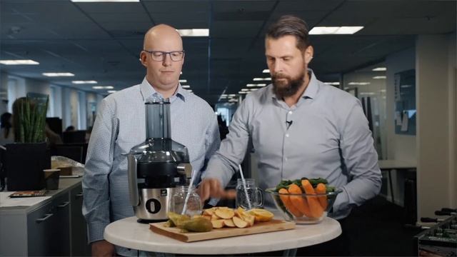 Anmeldelse af Philips HR1922/20 Juicer смотреть онлайн