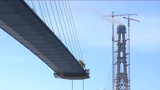 Горит Русский мост_Пожар на пилоне М7 обьёмное тушение паром смотреть онлайн