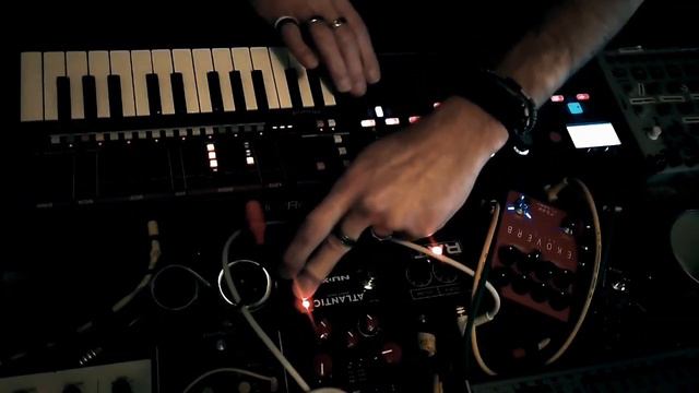 GHOST / Dark Industrial Drone, IDM Trap - Electribe 2 & JU06A... possible ? #dark #industrial #dron смотреть онлайн