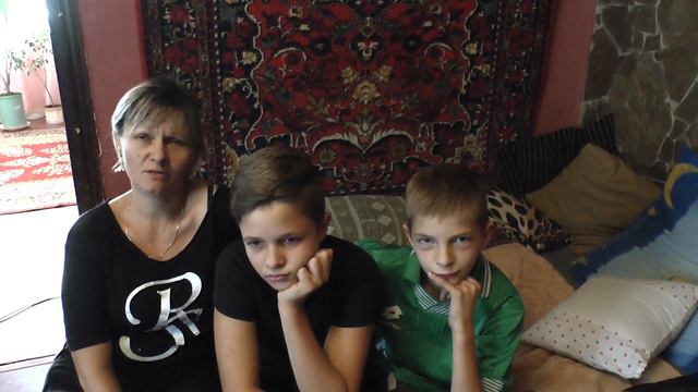 Помощь жительницы Москвы семье на линии фронта смотреть онлайн