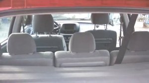 Nissan Almera Tino 1.8i, rok 2004