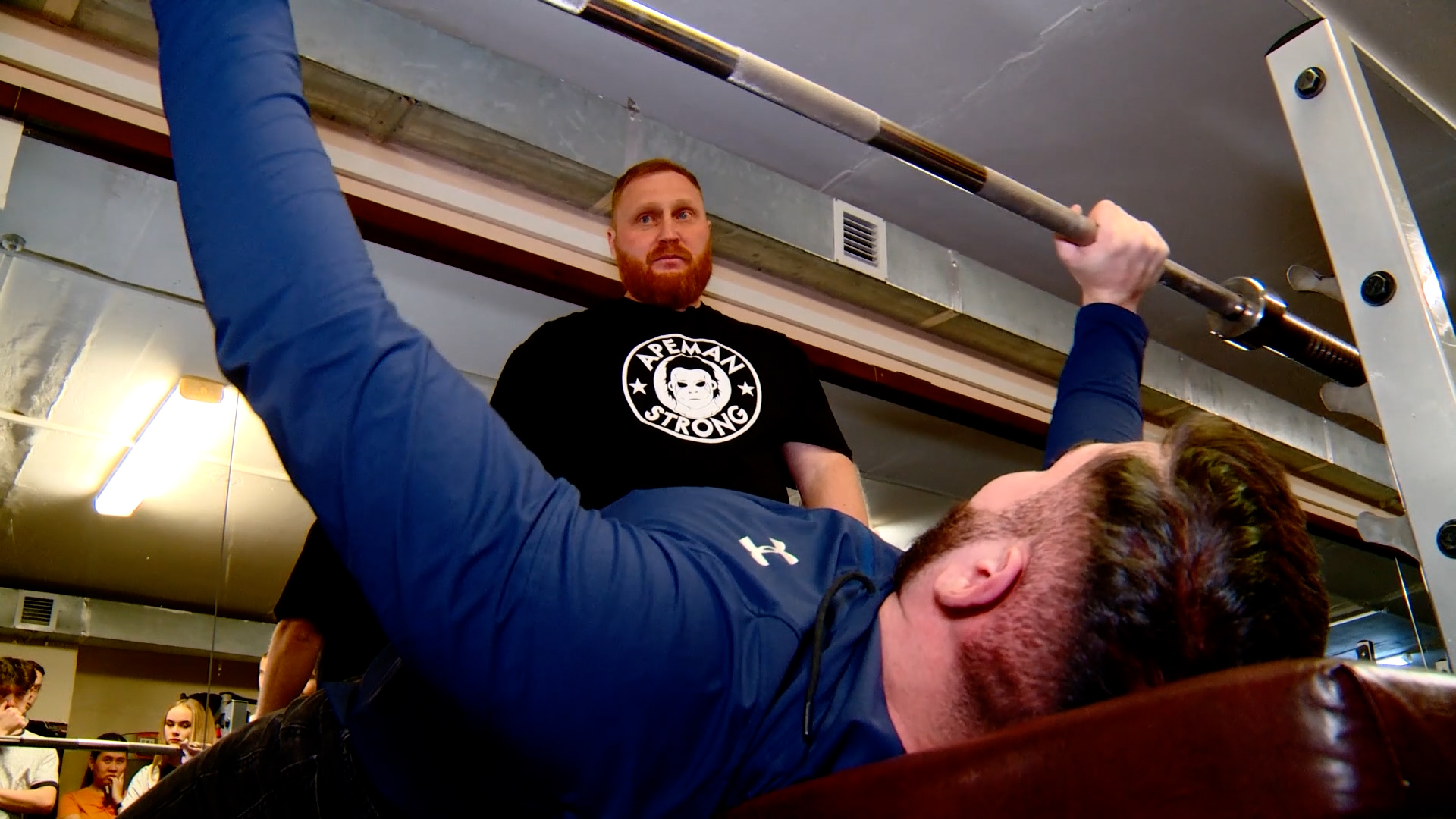 В Новотроицке состоялся мастер-класс по пауэрлифтингу.