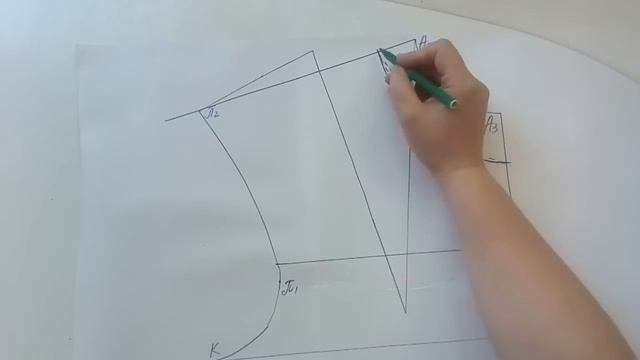 Приспущенное плечо. Цельнокроеный короткий рукав. Чертеж. смотреть онлайн