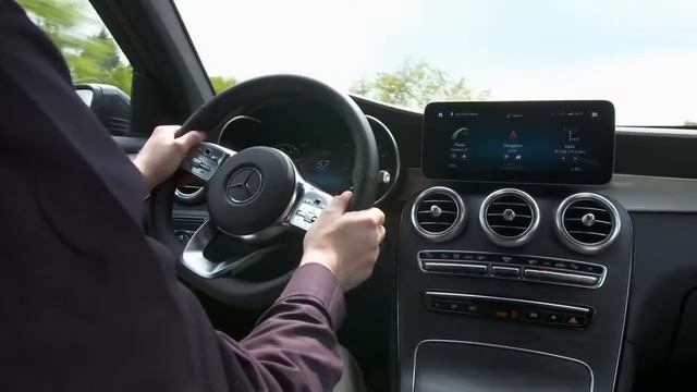 2020 Mercedes-Benz SUV GLC 300d 4MATIC - Interior, Exterior,Driving смотреть онлайн