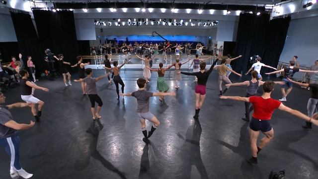Royal Ballet Morning Class - Barre And Centre #WorldBalletDay 2021